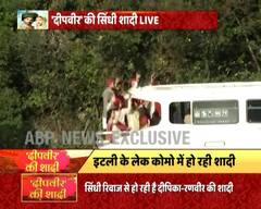 LIVE: बैंड बाजा के साथ बारात लेकर दीपिका को लेने पहुंचे रणवीर सिंह, सिंधी रीति-रिवाजों हो रही है शादी