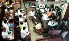 LIVE BLOG : प्रियांका गांधींच्या टीममध्ये आता दोन मराठी चेहरे