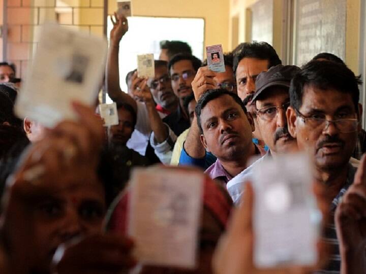 Elections 2019 Phase 3 HIGHLIGHTS: EVM snag, violence hit voting; overall voter turnout 65% Elections 2019 Phase 3 LIVE: 37.94% voter turnout till 1pm; EVM glitches in Kerala, Bihar, Karnataka Elections 2019 Phase 3 HIGHLIGHTS: EVM snag, violence hit voting; overall voter turnout 65%