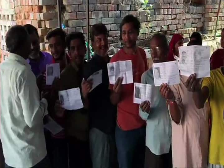 चुनाव 2019: पांचवें चरण का मतदान खत्म, यूपी की 14 सीटों पर 57.33 फीसदी वोटिंग live updates Voting for 14 loksabha seat in up for fifth phase चुनाव 2019: पांचवें चरण का मतदान खत्म, यूपी की 14 सीटों पर 57.33 फीसदी वोटिंग