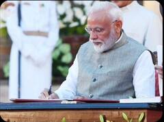 LIVE: मोदी कैबिनेट का पहला फैसलाः नेशनल डिफेंस फंड के तहत स्कॉलरशिप बढ़ाई