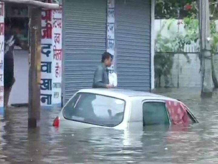 Bihar Flood Live Updates: सुबह से 4000 लोगों को बाढ़ग्रस्त इलाकों से निकाला गया, ये बादल फटने जैसी स्थिति-NDRF Bihar Flood Live Updates Congress Leader Rahul Gandhi tweets on Patna Rain Bihar Flood Live Updates: सुबह से 4000 लोगों को बाढ़ग्रस्त इलाकों से निकाला गया, ये बादल फटने जैसी स्थिति-NDRF