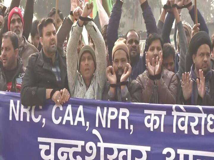 Anti CAA protests live updates Prakash Javadekar attack congress on npr nrc issue CAA protests Live: घुसपैठियों के साथ है कांग्रेस इसलिए कर रही है NPR का विरोध- प्रकाश जावड़ेकर