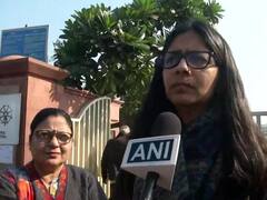 LIVE: हैदराबाद गैंगरेप के बाद महिला सुरक्षा को लेकर स्वाति मालिवाल अनशन पर, कहा- 6 महीनों में मिले दोषियों को फांसी