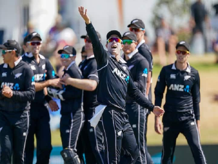 India vs New Zealand 3rd ODI Today Cricket Match Live Cricket Score Check Latest Cricket News and Live Updates IND vs NZ Live Score: भारत को मिली बेहद शर्मनाक हार, न्यूजीलैंड ने आखिरी मैच में 5 विकेट से हराकर, सीरीज किया वाइटवॉश