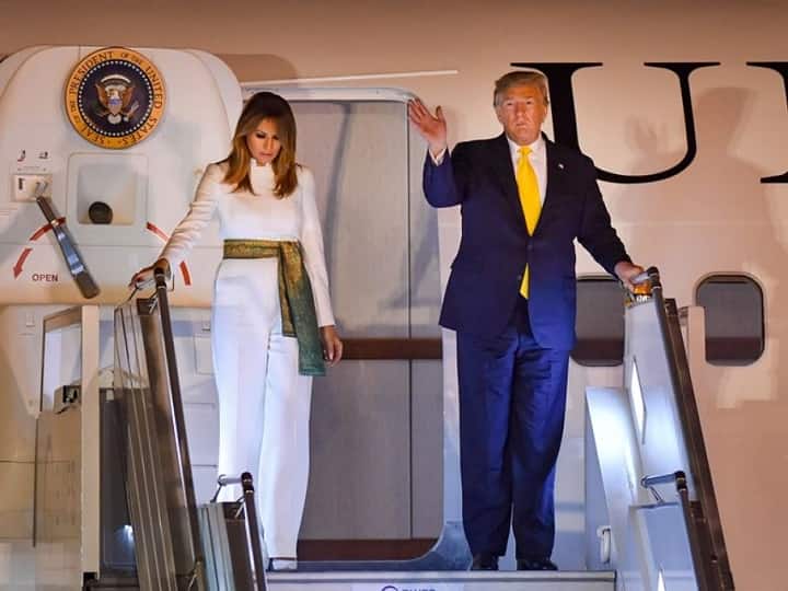 Namaste Trump Live Updates: अमेरिकी राष्ट्रपति डॉनल्ड ट्रंप वापस अमेरिका पहुंचे, भारत दौरे को बताया शानदार Namaste Trump Live UPDATES: US President Donald Trump reached Delhi Namaste Trump Live Updates: अमेरिकी राष्ट्रपति डॉनल्ड ट्रंप वापस अमेरिका पहुंचे, भारत दौरे को बताया शानदार