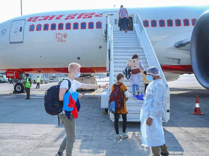 Coronavirus Live Updates: एयर इंडिया ने इंटरनेशनल और डोमेस्टिक फ़्लाइट की टिकट बुकिंग 30 अप्रैल तक बंद की Coronavirus Live Updates Centre pays first of three installments to 4 crore women Jan Dhan account holders Coronavirus Live Updates: एयर इंडिया ने इंटरनेशनल और डोमेस्टिक फ़्लाइट की टिकट बुकिंग 30 अप्रैल तक बंद की