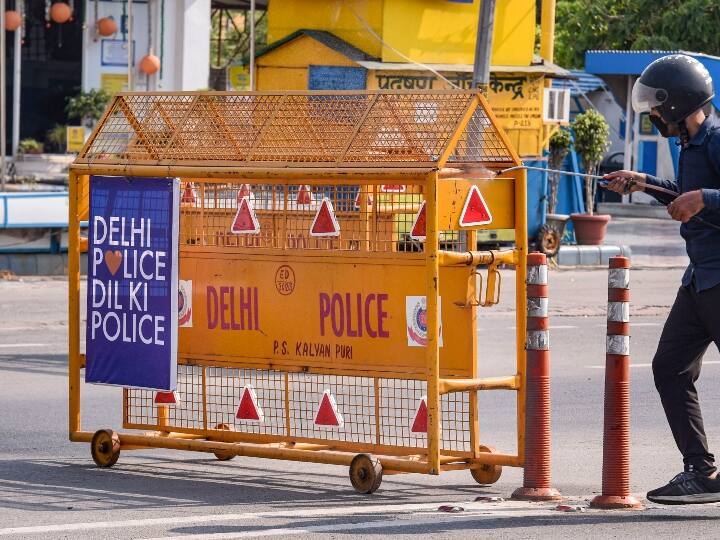 Live Updates:first  mumbai police constable died of covid-19 Coronavirus Live Updates: दिल्ली में 111 नए केस और एक की मौत, पॉजिटिव मामलों की संख्या बढ़कर 2625 हुई