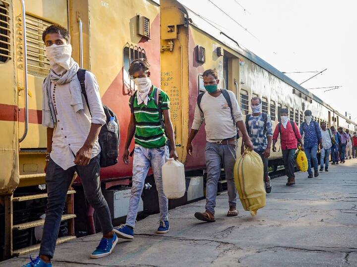 Coronavirus Live Updates: ट्रेन टिकट बुकिंग शुरू, भारतीय रेलवे ने ट्रेनों की टाइमिंग जारी की Coronavirus India Live Updates: Total Corona Cases in India, PM Modi Meeting Today with CMs Coronavirus Live Updates: ट्रेन टिकट बुकिंग शुरू, भारतीय रेलवे ने ट्रेनों की टाइमिंग जारी की