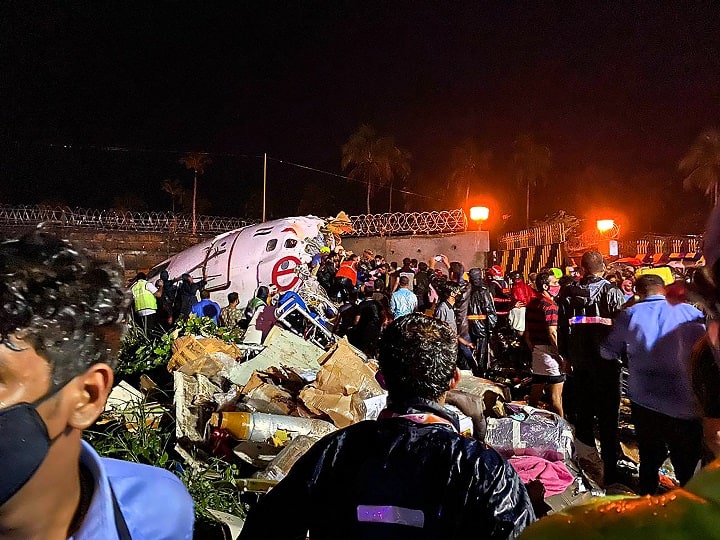 Air India Flight Crash: 16 Dead, Several Injured; All Passengers Taken Out Of Debris Air India Express Crash Live Updates: Plane With 180 Onboard From Dubai Skids Off Runway In Kozhikode, Both Pilots Dead Air India Flight Crash: 16 Dead, Several Injured; All Passengers Taken Out Of Debris