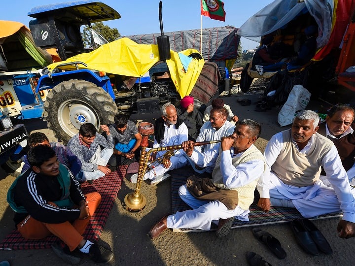 Farmers' Protest LIVE | Agitation Enters 19th Day, Farmer Leaders Observe 9-Hour Hunger Strike Today Farmers protest LIVE Updates PM Modi Effigies to be Burnt across India today by Farmer Protesters Bharat band on 8 December Farmers' Protest LIVE | Agitation Enters 19th Day, Farmer Leaders Observe 9-Hour Hunger Strike Today
