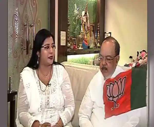 WB Election 2021 LIVE: শেষ পর্যন্ত মাঠে নামছেন শোভন-বৈশাখী, সোমবার থাকবেন বিজেপির মিছিলে West Bengal Election 2021 LIVE Updates WB Election 2021 Suvendu Adhikari Dilip Ghosh Nandigram Rally East Midnapore Today JP Nadda Again To Arrive In Bengal WB Election 2021 LIVE: শেষ পর্যন্ত মাঠে নামছেন শোভন-বৈশাখী, সোমবার থাকবেন বিজেপির মিছিলে