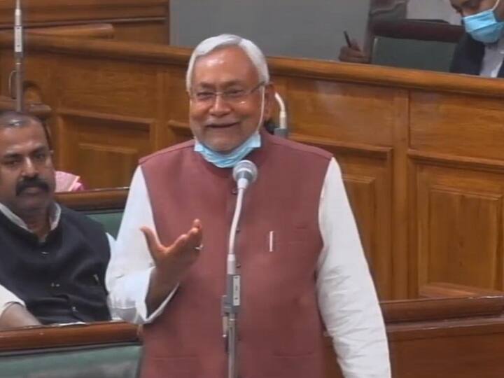 Bihar Budget 2021: CM नीतीश के संबोधन का विपक्ष ने किया बहिष्कार, बीच में ही सदन से गए बाहर Bihar Budget 2021 LIVE Updates Deputy CM Tarkishore Prasad Speech Bihar CM Nitish Kumar Bihar Budget 2021: CM नीतीश के संबोधन का विपक्ष ने किया बहिष्कार, बीच में ही सदन से गए बाहर