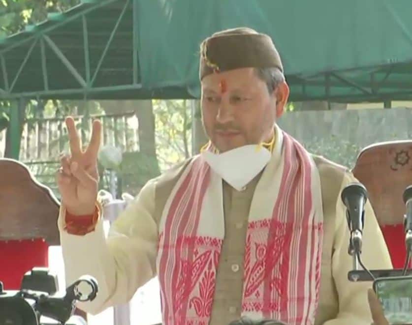 Uttarakhand Political Crisis Live Updates BJP Party Meet Uttarakhand New Chief Minister Pokhriyal Nishank Dhan Singh Rawat Trivendra Singh Tirath Singh Rawat Oath Ceremony LIVE: तीरथ सिंह रावत बने उत्तराखंड के 10वें मुख्यमंत्री, राज्यपाल बेबी रानी मौर्य ने दिलाई शपथ