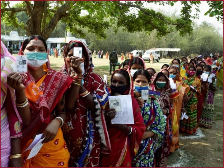 West Bengal Election 2021 Voting LIVE: बंगाल में बंपर वोटिंग, शाम 5 बजे तक करीब 80 फीसदी हुआ मतदान West Bengal Assam Election 2021 First Phase Voting LIVE Updates Mamata Banerjee Suvendu Adhikari Nandigram Voting Percentage Constituency Wise West Bengal Election 2021 Voting LIVE: बंगाल में बंपर वोटिंग, शाम 5 बजे तक करीब 80 फीसदी हुआ मतदान