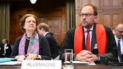 नवरात्रि के पहले दिन खूब चमक रहा सोना, जानें कल से आज कितनी बढ़ी कीमत? चांदी का भी भाव बढ़ा